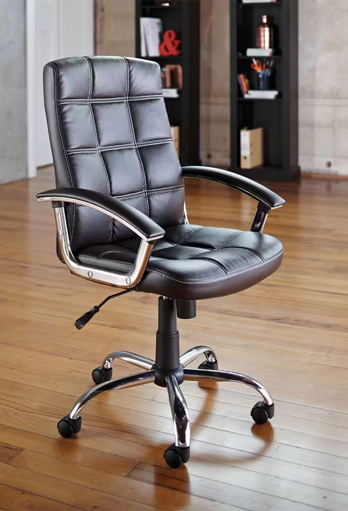 CHECK CHAIR BLACK PVC CHROME ARMS AND STAR BASE 600Wx640D AND 1040-1135H
